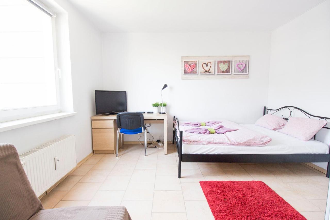 Lucky Apartaments Old Town -Economy Вроцлав Екстер'єр фото